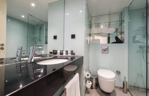 Bayrampasa Hotel | Ramada Encore by Wyndham Istanbul Bayrampasa