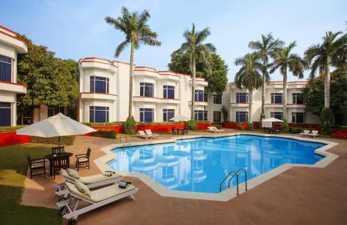 Khajuraho Hotel | Ramada Khajuraho