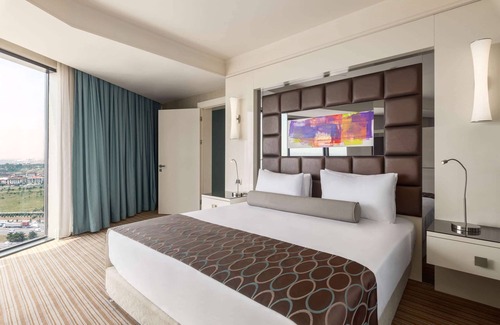 Esenler Hotel | Ramada Plaza by Wyndham Istanbul Tekstilkent