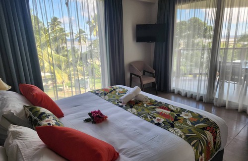 Korotogo Hotel | Ramada Suites By Wyndham Seafront Coral Coast
