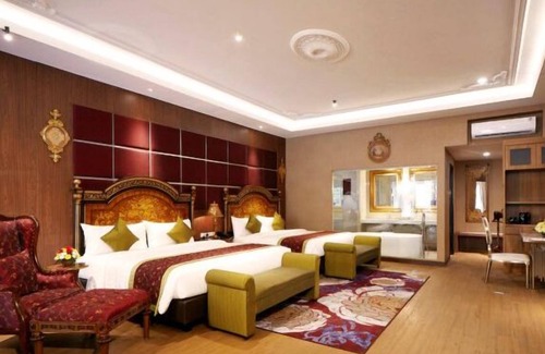 Colomadu Hotel | Ramada Suites by Wyndham Solo