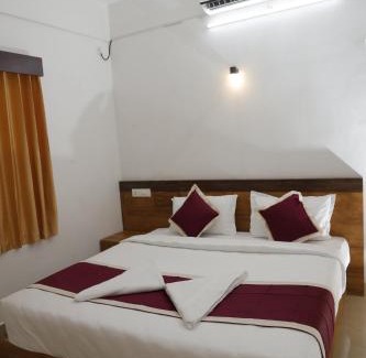 Uttamapalaiyam Resort | Ramakkalmedu Holiday INN