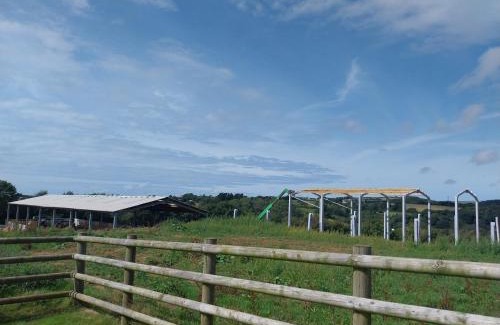 Bude Cabin | Ramblers Rest 2 miles from beach,rural setting Bude Cornwall