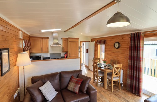 Troutbeck Cottage | RAMBLERS' REST LODGE, pet friendly, with a garden in Windermere