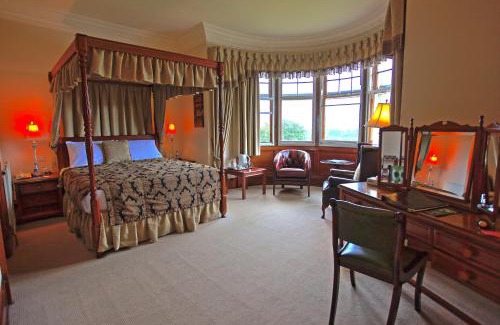 Forres Hotel | Ramnee Hotel