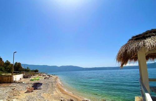 Radhime House | Ramo's Cozy Beachside Haven with Panoramic Views - 3rd
