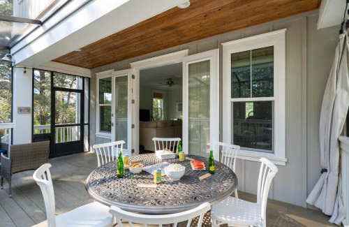 Santa Rosa Beach House | Ramona by AvantStay Sun Soaked Home w Lush Surroundings