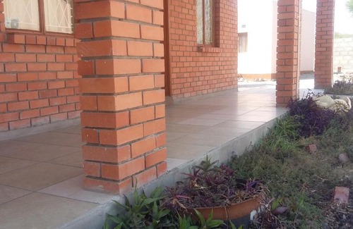 Gumare House | Ramorwa Guest House