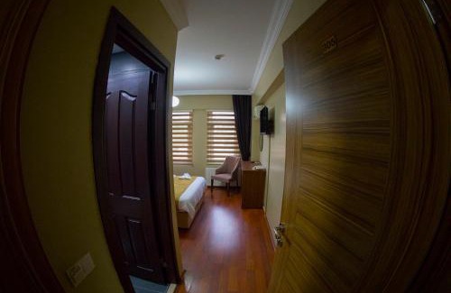 Kumkapi Bed & Breakfast | Ramparts Hotel