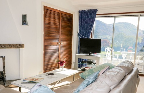 Watermillock Cottage | RAMPSBECK LODGE, pet friendly, with a garden in Watermillock