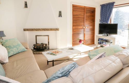 Watermillock Cottage | RAMPSBECK LODGE, pet friendly, with a garden in Watermillock