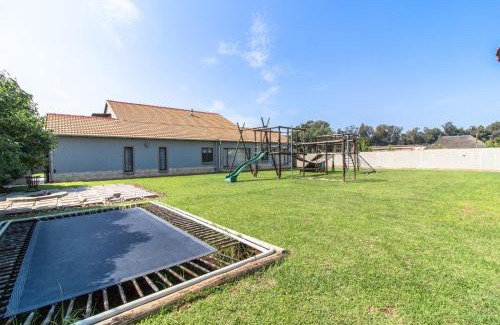 Henley on Klip Apartment | Rams Guest Suite-Toasty Bonfire&No Loadshedding