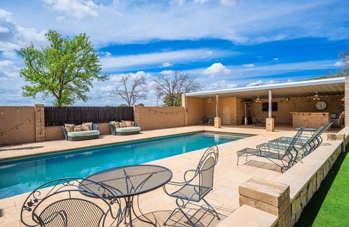 Midland House | Ranch Oasis on 3 Acres w/Pool, Outdoor Kitchen, RV Parking, Sauna, Gym & More!