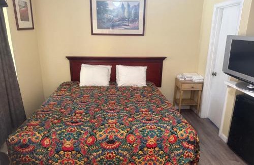 Laytonville Hotel | Ranch Valley Express Inn