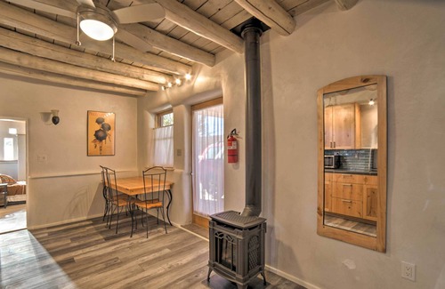 Taos Apartment | Ranchos de Taos Casita by Downtown & Trails!