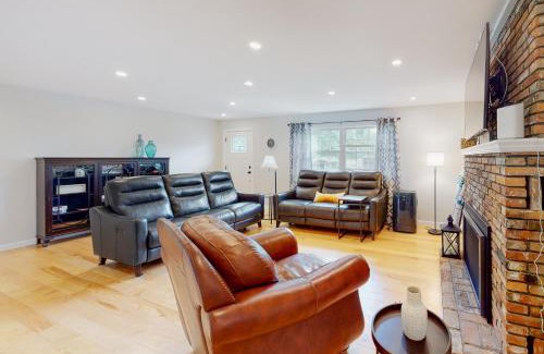 Pittsford House | Randall Meadows