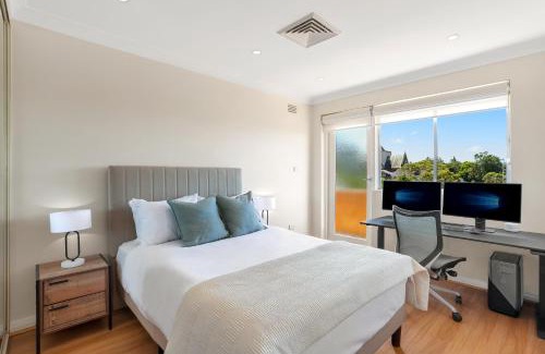 Randwick Apartment | Randwick l 3 Bedroom Apartment + Parking