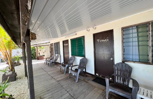 Avatoru Hostel | RANGIROA PLAGE