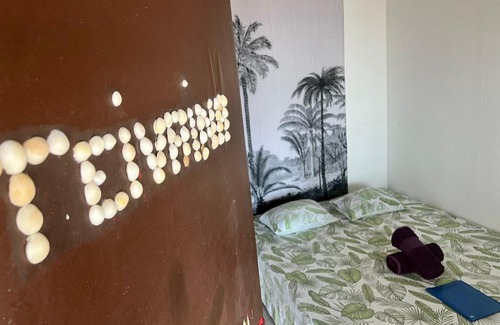 Avatoru Hostel | RANGIROA PLAGE