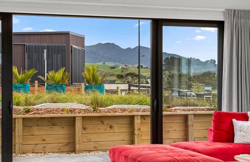 Raglan House | Rangitahi Retreat - Raglan Holiday Home
