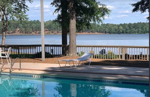 Lake Oconee House | Ranked #1 on Lake Oconee - Amazing House in Reynolds (Great Waters-9th hole)
