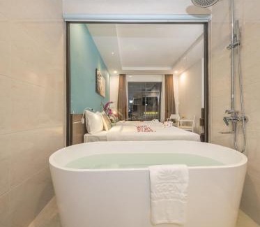 Ngu Hanh Son Hotel | Raon Danang Beach - STAY 24H