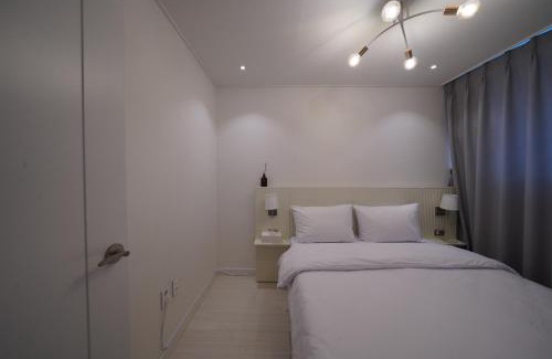 Cheongpa-dong Apartment | Raon House
