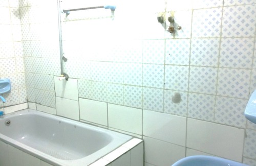 Somolu Apartment | Raphael's Place with Kitchen, Washing Machine and Free Wifi