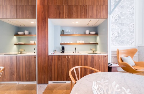 Antwerp Apartment | Raphael Suites