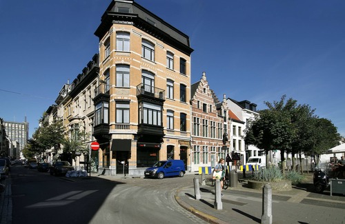 Antwerp Apartment | Raphael Suites