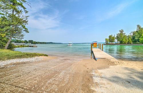 Rapid City House | Rapid City Cottage with Deck quarter Mi to Torch Lake!