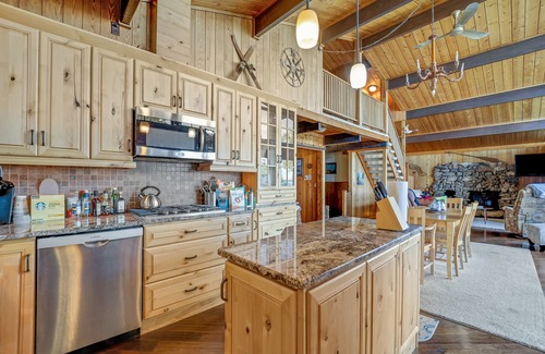 Presque Isle House | Rapid Retreat - Kayaks, Paddleboards & Swimming – Summer Fun at Your Doorstep!