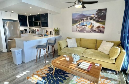 Red Hook Condo | RARE 2 BEDROOM SAPPHIRE BEACH RESORT with Washer/Dryer/Netflix