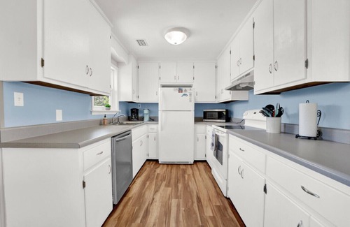 St. George Island House | RARE 3 BR home across from beach, private pool, bikes, pet friendly, sleeps 9!