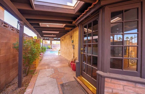 Chinatown House | Rare 4BR Beauty with Pool 7 min to Strip!