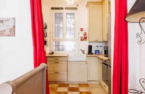 Juan-les-Pins Apartment | RARE 55m2 APARTMENT WITH TERRACE-GARDEN (48 m2) Near all amenities