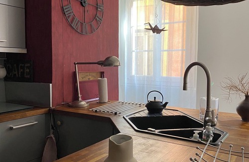 Old Town Apartment | RARE CHARMING APARTMENT IN OLD NICE, WITH A GARDEN VIEW, CLOSE TO THE SEA