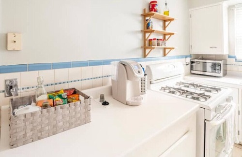 West Price Hill House | Rare Find Cozy 2 Bedroom Close to Downtownn