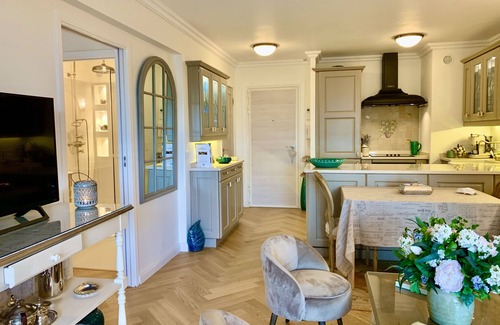 Old Town Apartment | 🍋RARE FIND- STUNNING SEA FACING APARTMENT IN HEART OF MENTON, FANTASTIC TERRACE
