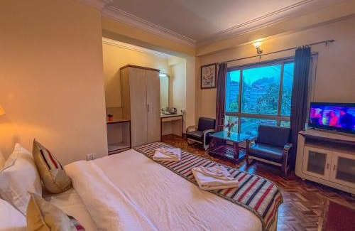 Pelling Hotel | Rare Himalayas De Regency Pelling