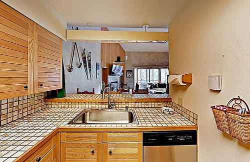 Mountain House Condo | Rare mountain condo with fireplace & washer/dryer - pool, hot tub & sauna access
