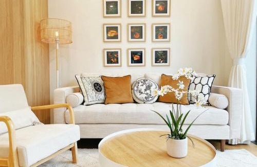Grey Lynn House | Rare Retreat Stylish 2BR Townhouse vs AC & Parking