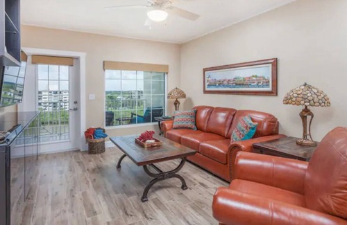Indian Rocks Beach Condo | Rare waterfront 2Bd/2Ba, 2 Balcony Top Floor End Unit w/4 Daily Waterpark Passes