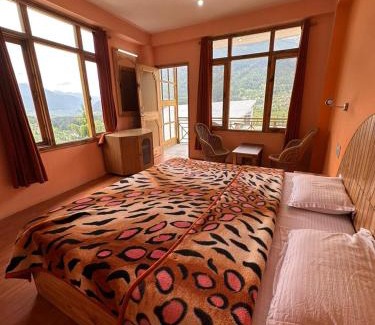 Vashist House | Rasta Cafe and Lodge