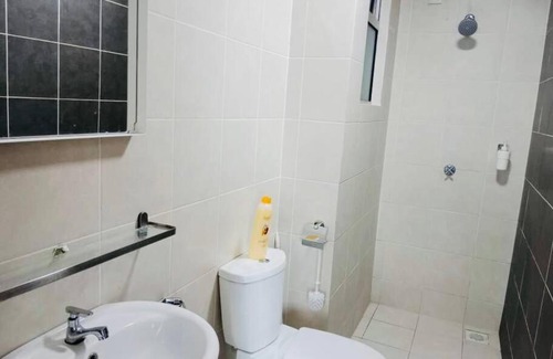Sungai Buloh Apartment | Rasyad Homestay The Zizz North Damansara