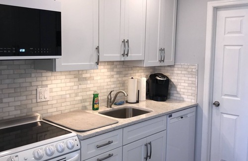 Beach Haven Condo | RATE DEAL of the CENTURY 9/20-9/27 150/nitenNewly Renovated Beach Front Property