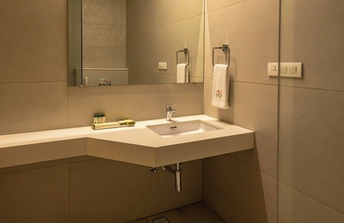 Teynampet Hotel | Rathna Residency