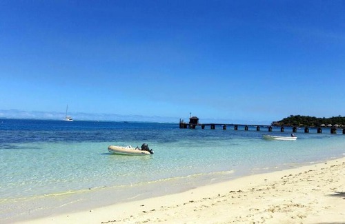 Mana Island Resort | Ratu Kini Backpackers and Dive Resort