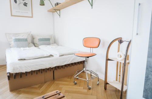 Straubing Apartment | raum life - Vintage Loft - Heimkino Netflix - 2x privat Parkplätze