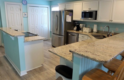 Garden City House | Rave reviews, second row, ocean view, free heated pool, dogs, beach equipment.